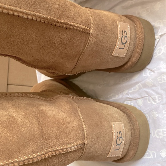 Bailey button up UGG boots - Picture 4 of 6